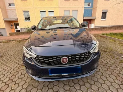 Gebraucht Fiat Tipo 95 PS (69 kW) 2016 Blau Kombi