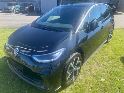 Usata VW ID.3 Pro 150 kW (204 CV) 2023 Nero Utilitaria