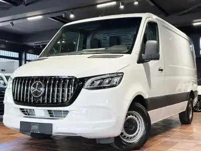 Gebraucht Mercedes Sprinter 190 PS (139 kW) 2021 Arktikweiß mb 9147 Van
