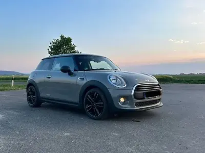 Usado Mini ONE 102 HP (75 kW) 2016 Cinzento Citadino
