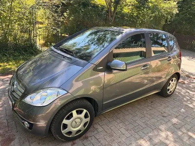 Gebraucht Mercedes A150 95 PS (69 kW) 2009 Silber Kleinwagen