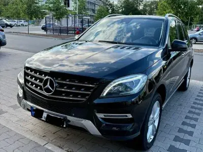 Gebraucht Mercedes ML350 258 PS (189 kW) 2014 Schwarz SUV