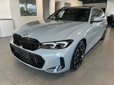 Gebraucht BMW 320 M Sport 190 PS (139 kW) 2025 Grau Limousine
