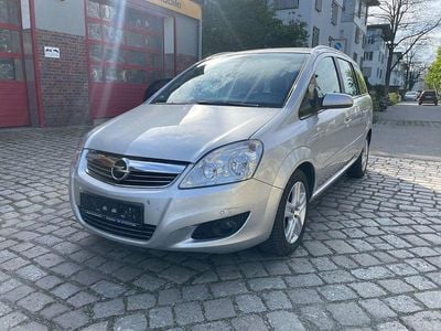 Usata Opel Zafira 140 CV (102 kW) 2009 Argento Monovolume