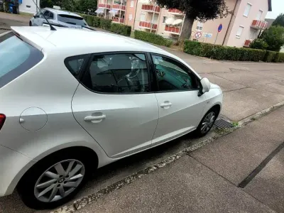 Gebraucht Seat Ibiza 105 PS (77 kW) 2015 Weiß Limousine