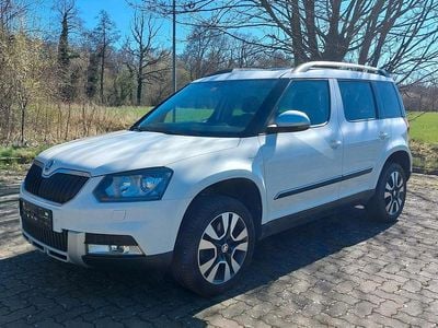 Usata Skoda Yeti LAURIN & KLEMENT 170 CV (125 kW) 2015 Bianco SUV