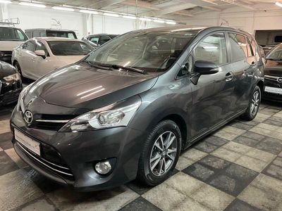 Gebraucht Toyota Verso Life 147 PS (108 kW) 2014 Grau Van / Kleinbus