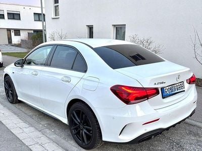 Gebraucht Mercedes A250 AMG line 218 PS (160 kW) 2021 Weiß Limousine