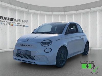 Gebraucht Abarth 500e Basis 114 kW (155 PS) 2024 Weiß Kleinwagen