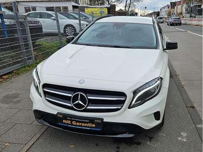 Gebraucht Mercedes GLA200 AMG line 136 PS (100 kW) 2014 Weiß SUV
