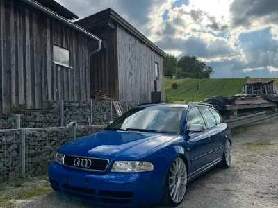 Brugt Audi S4 265 HK (194 kW) 2000 Blå Stationcar