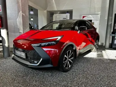 Neu Toyota C-HR Team 223 PS (164 kW) 2025 Rot SUV