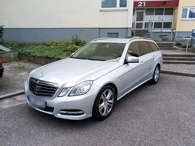Silber Gebraucht 2014 Mercedes E350 Kombi | 11.000 €