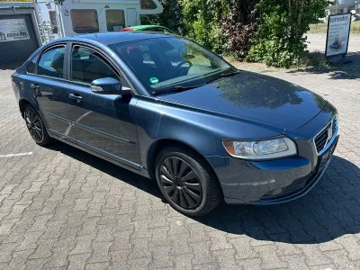 Używany Volvo S40 109 KM (80 kW) 2008 Niebieski Sedan/Limuzyna