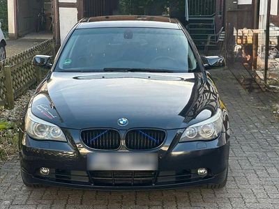 BMW 525