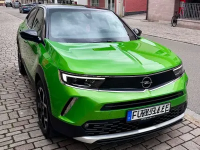 Używany Opel Mokka-e Ultimate 100 kW (136 KM) 2021 Zielony SUV
