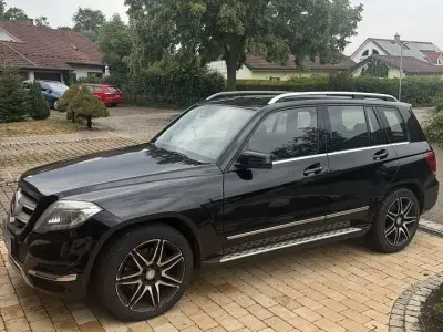 Gebraucht Mercedes GLK200 143 PS (105 kW) 2013 Schwarz SUV