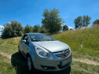 Gebraucht Opel Corsa 85 PS (62 kW) 2007 Silber Kleinwagen