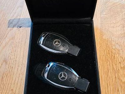 Gebraucht Mercedes CLK200 Avantgarde 184 PS (135 kW) 2007 Schwarz Cabrio