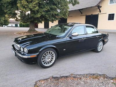 Jaguar XJ6