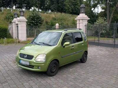 Gebraucht Opel Agila 75 PS (55 kW) 2000 Grün Van / Kleinbus