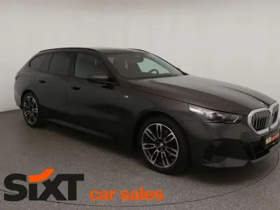 Gebraucht BMW 520 M Sport 208 PS (152 kW) 2025 Grau Kombi