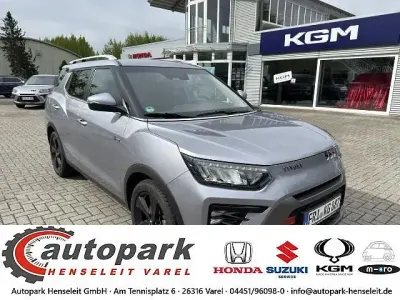 Gebraucht KGM Tivoli 163 PS (119 kW) 2024 Silber SUV