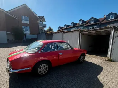 Occasion Alfa Romeo GT Veloce 120 ch (88 kW) 1970 Rouge Coupé