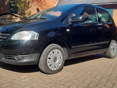 Używany VW Fox 55 KM (40 kW) 2008 Czarny Hatchback