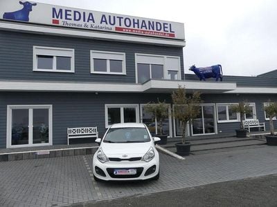 Gebraucht Kia Rio Spirit 86 PS (63 kW) 2013 Weiß Kleinwagen