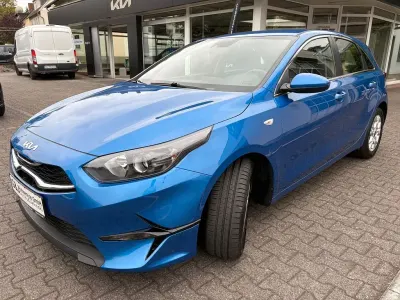 Gebraucht Kia Ceed Vision 160 PS (117 kW) 2022 Blau Kleinwagen