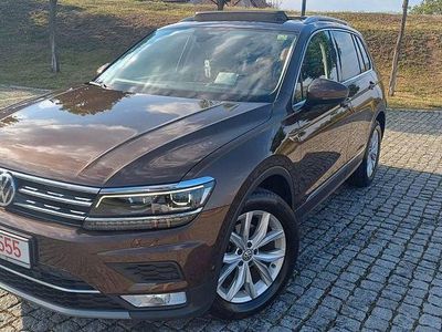 Braun Gebraucht 2016 VW Tiguan Highline SUV | 20.790 €