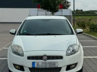 Usata Fiat Bravo 120 CV (88 kW) 2011 Bianco Utilitaria