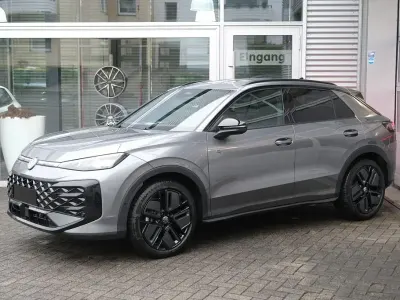 Neu VW T-Roc R-line 150 PS (110 kW) 2026 Wolf grey metallic SUV