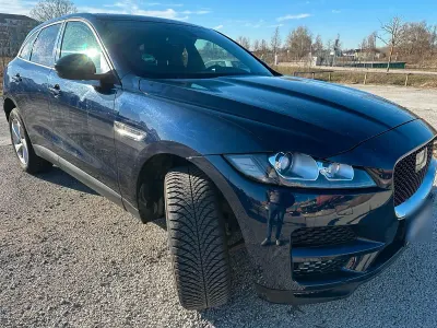 Gebraucht Jaguar F-Pace 180 PS (132 kW) 2017 Blau SUV