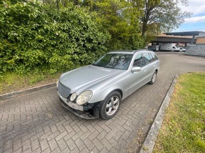 gebraucht Mercedes E220 W211