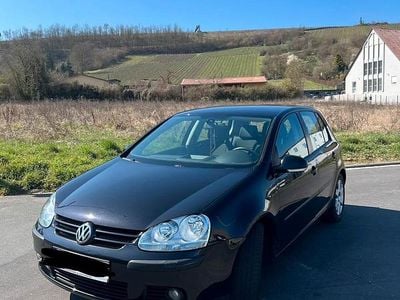 Gebraucht VW Golf V 75 PS (55 kW) 2004 Schwarz Kleinwagen
