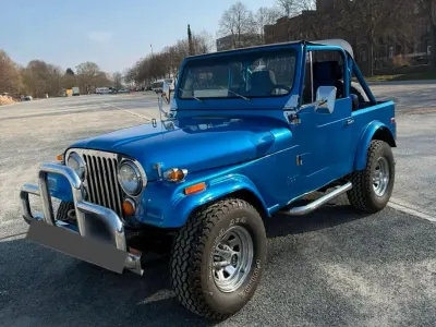 Używany Jeep CJ 130 KM (95 kW) 1984 Niebieski SUV