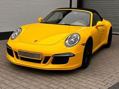 Porsche 911 Carrera GTS