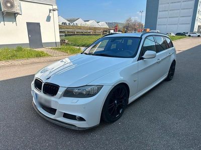 Gebraucht BMW 330 M Sport 248 PS (182 kW) 2010 Weiß Kombi