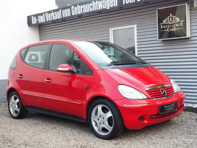 Używany Mercedes A190 Elegance 125 KM (91 kW) 2003 Czerwony Sedan/Limuzyna