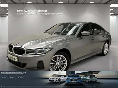 Gebraucht BMW 320 184 PS (135 kW) 2025 Grau Limousine