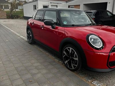 Gebraucht Mini Cooper 156 PS (114 kW) 2024 Rot Kleinwagen