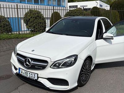 Usata Mercedes E200 AMG 136 CV (100 kW) 2015 Nero Berlina