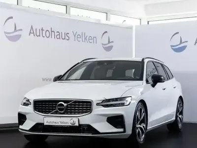 Gebraucht Volvo V60 R-Design 190 PS (139 kW) 2020 Weiß Kombi