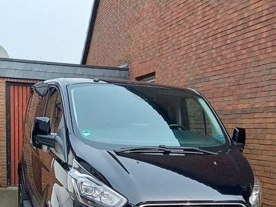 Gebraucht Ford Tourneo Titanium 170 PS (125 kW) 2019 Schwarz Van / Kleinbus