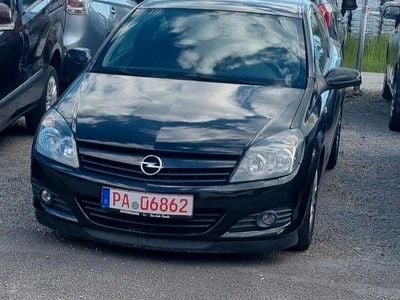 Opel Astra GTC