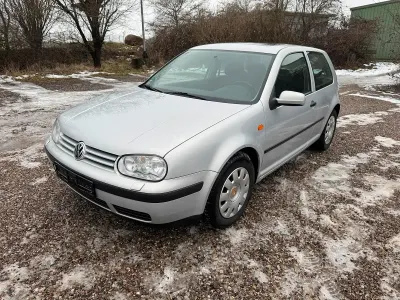 Gebraucht VW Golf IV 75 PS (55 kW) 1999 Silber Kleinwagen