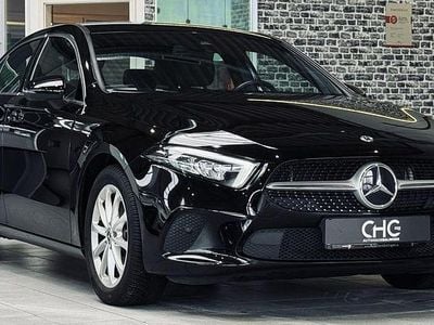 Gebraucht Mercedes A200 163 PS (119 kW) 2019 Nachtschwarz  unilack Limousine