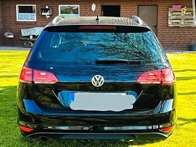 Schwarz Gebraucht 2015 VW Golf VII LOUNGE Kombi | 7.500 € (Guter Preis)